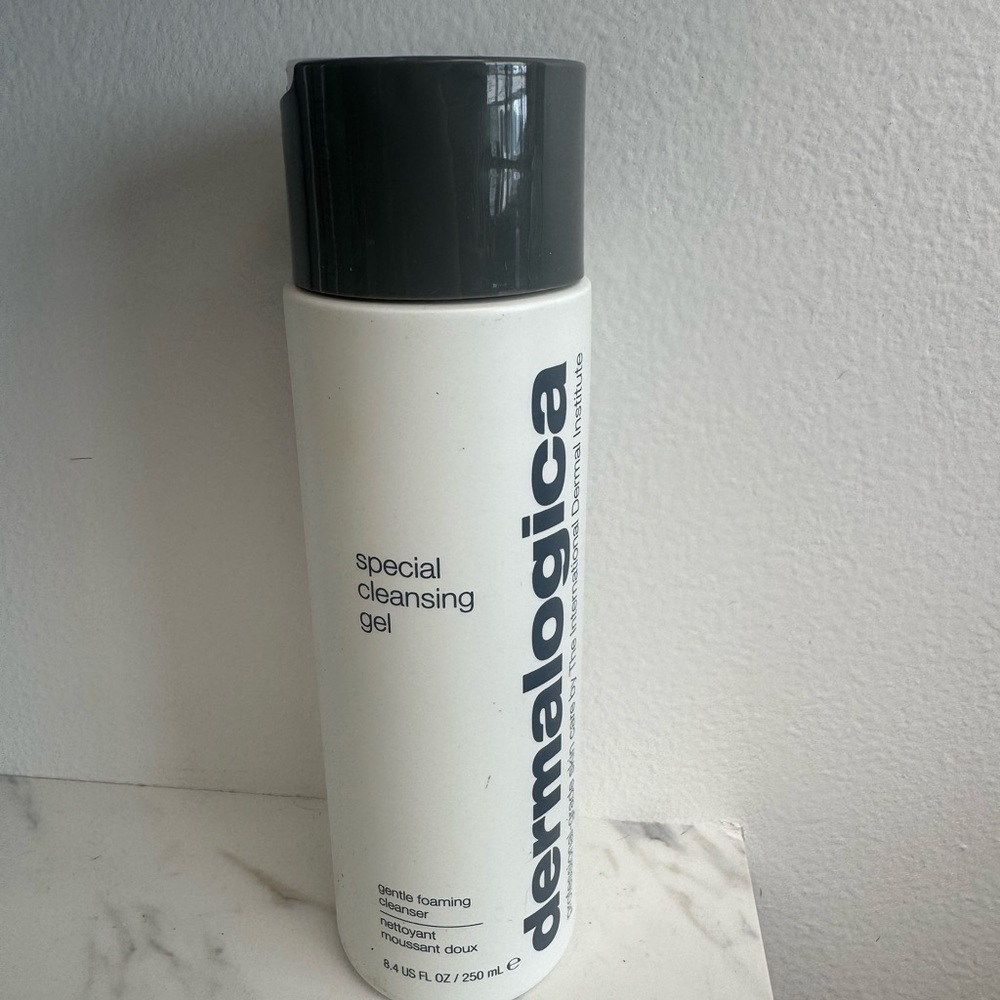 Dermalogica Special Cleansing Gel - Black and White Packaging